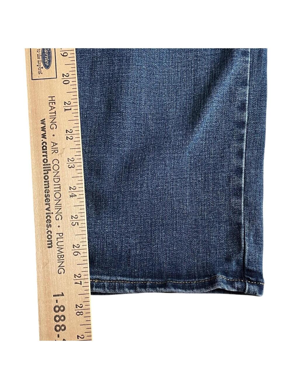 Levi's Classic Straight Stretch Jeans Women Size 6 28x30 - Picture 10 of 10
